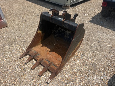 John Deere 30 in Q/C Digging Excavator Bucket