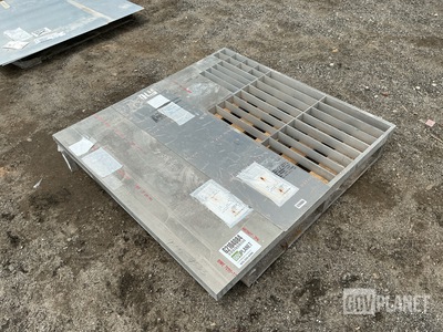 (2) Assorted Aluminum Plates