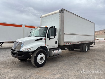 2019 International 4300 4x2 Camion fourgon