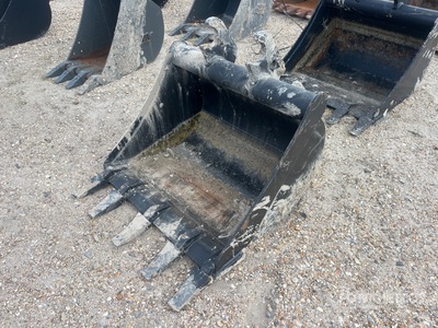 John Deere 30 in Q/C Digging Excavator Bucket