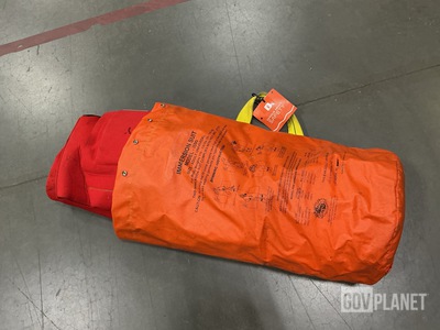 (19) Stearns 1590 Cold Water Immersion Suits