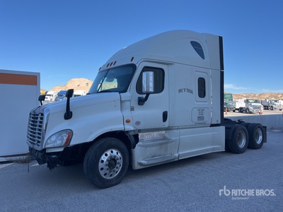 2018 Freightliner Cascadia 125 6x4 Sleeper Truck Tractor