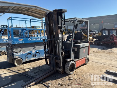 2017 Toyota 8FBCHU25 2850 lb Chariot Élévateur Électrique