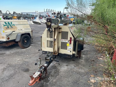 2012 Doosan LS-60HZ-T4F を見 Light Tower