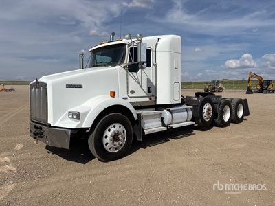 2018 Kenworth T800 8x4 Cabeza Tractora Cabina Dormitorio