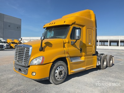 2016 Freightliner Cascadia 125 6x4 Tractocamion con Dormitorio / T/A Sleeper Truck Tractor