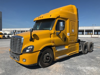 2016 Freightliner Cascadia 125 6x4 Tractocamion con Dormitorio / T/A Sleeper Truck Tractor
