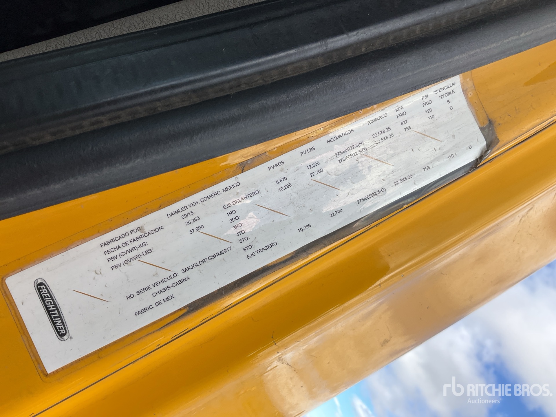 2016 Freightliner Cascadia 125 6x4 Tractocamion con Dormitorio / Tracteur routier couchette