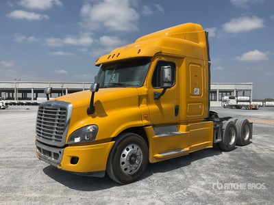 2016 Freightliner Cascadia 125 6x4 Tractocamion con Dormitorio / تراكتور شاحنة كابينة النوم (ثنائية المحور)