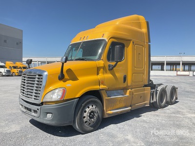 2016 Freightliner Cascadia 125 6x4 Tractocamion con Dormitorio / T/A Sleeper Truck Tractor
