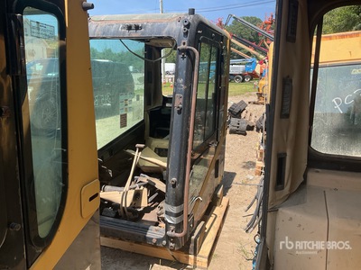 Cat 345BL Cab - Fits Cat