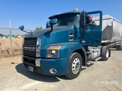 2020 Mack Anthem S/A Day Cab Truck Tractor