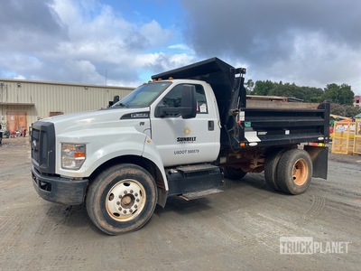 2017 Ford F-650 4x2 S/A Dump Truck