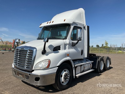 2016 Freightliner Cascadia 113 6x4 Cabeza Tractora Cabina Corta