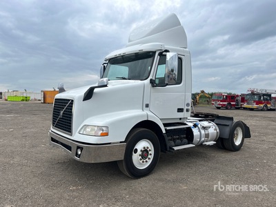 2016 Volvo VNM 4x2 Cabeza Tractora Cabina Corta