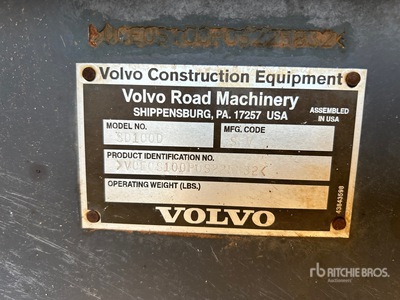 Volvo SD100D Walzenzug mit Stampffußbandage