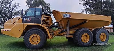 2002 Cat 740 Camion Articulado / Articulated Dump Truck