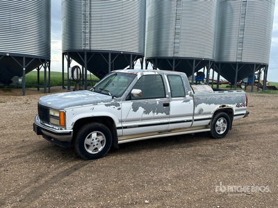 1993 GMC Sierra 1500 SLE 4x4 Extended Cab Pickup