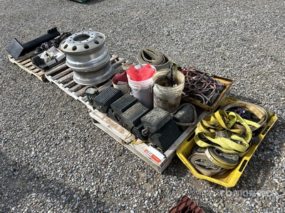 Quantity of Transport Trailer Accessories