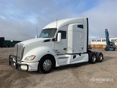 2020 Kenworth T680 6x4 Cabeza Tractora Cabina Dormitorio