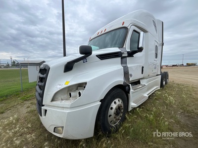 2019 Freightliner Cascadia 126 6x4 3- Achs Sattelzugmaschine mit Schlafkabine (Inoperable)