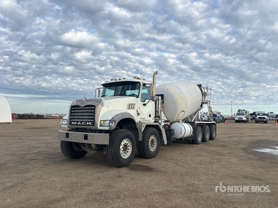2015 Mack GU714 Granite 10x6 Mixer Truck
