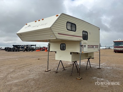 1995 Travelmate TM89WS 16 ft Truck Camper