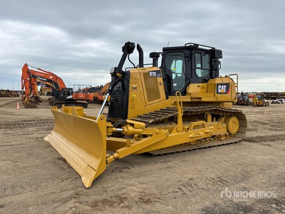 2017 Cat D7E LGP جرافة مجنزرة