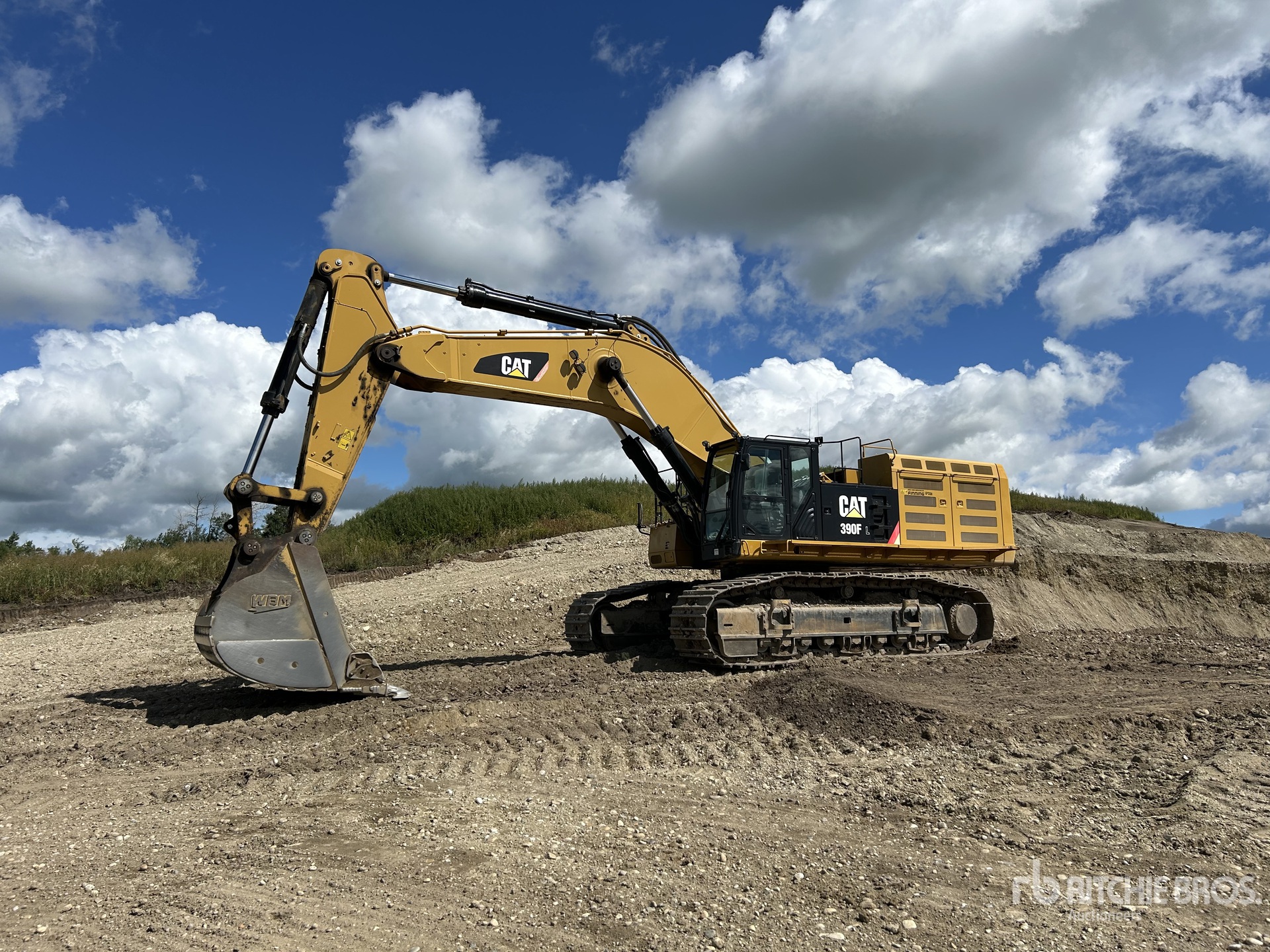 2017 Cat 390F L Kettenbagger