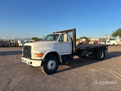 1996 Ford F800 4x2 شاحنة مسطحة