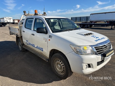 2014 Toyota HiLux SR 4x4 Dual Cab Pickup