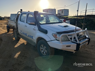 2005 Toyota Hilux 4x4 Dual Cab Pickup