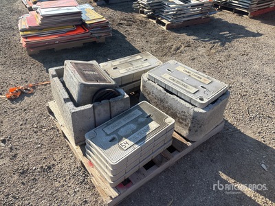Quantity of Concrete Pull Boxes Divers