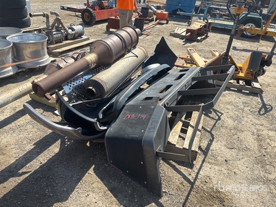 Quantity of Truck Bumpers And Mufflers トラック付属品