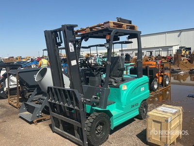 2025 Digmaster DM-F20 4400 lb Electric Forklift (Unused)
