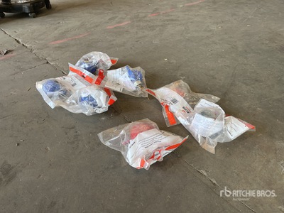 Quantity of (7) Gas regulators Pièces diverses (Unused)