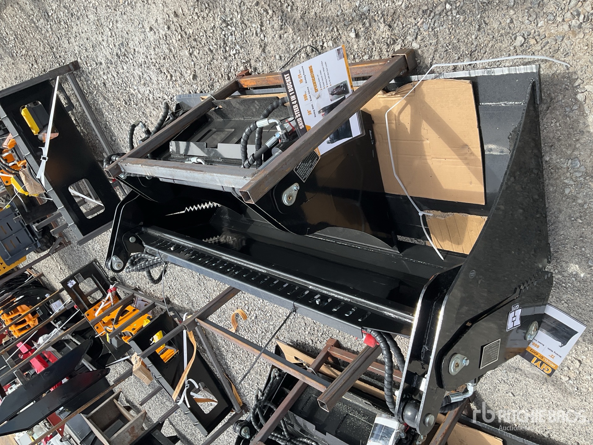 2025 GIYI GY-XKH39F 39 in Mini Skid Steer Bucket (Unused)