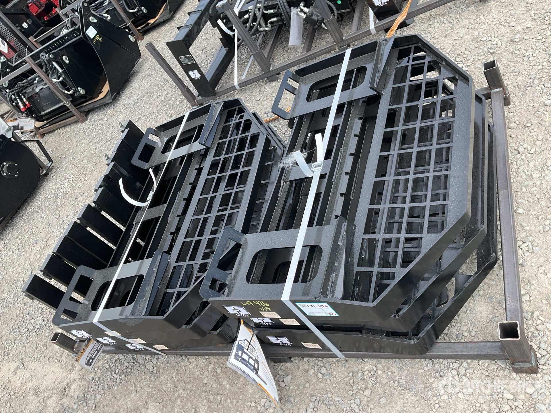 Quantity of 2025 GIYI GY-DHC Skid Steer Forks (Unused)