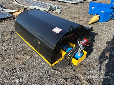 2025 GIYI GY-BS43 43 in Mini Skid Steer Sweeper (Unused)