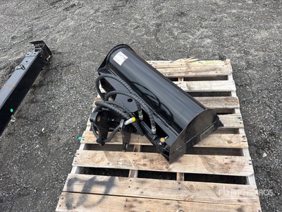 2025 GIYI GY-D3T 32 in Tilting Excavator Bucket (Unused)