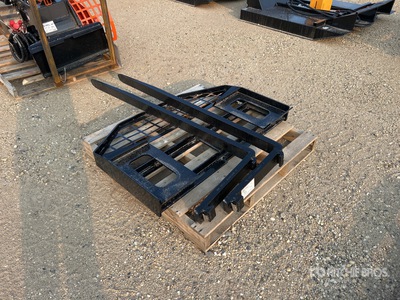 2025 GIYI GY-DHC 60 in Skid Steer Forks (Unused)