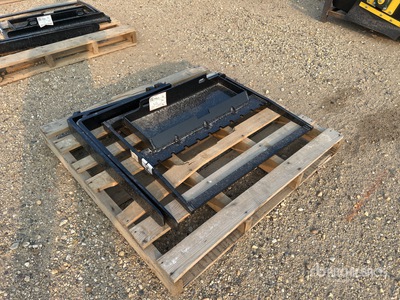 2025 GIYI GY-XHC 30 in Mini Skid Steer Forks (Unused)