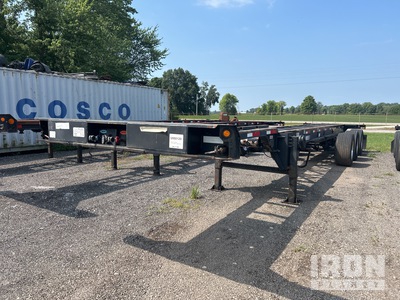 2007 Signature Tri/A 53 ft T/A Extendable Retractable Container Trailer