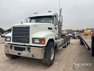 2014 Mack CHU613 8x4 Tri/A Day Cab Truck Tractor (Inoperable)