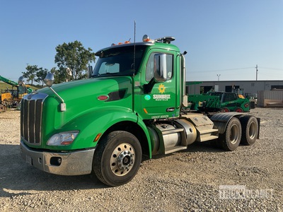 2016 Peterbilt 579 6x4 T/A Day Cab Truck Tractor