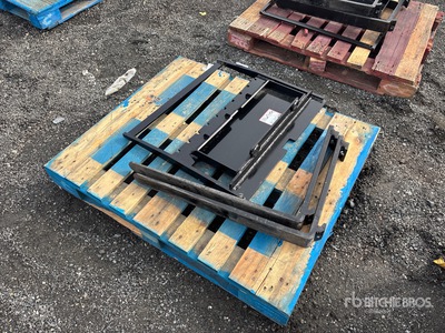 2025 GIYI GY-XHC 30 in Mini Skid Steer Forks (Unused)