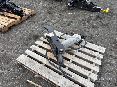 2025 GIYI XJ3T Hydraulic Excavator Thumb (Unused)