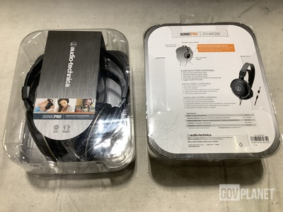 (50) Audio-Technica ATH-AVC200 Dynamic Headphones