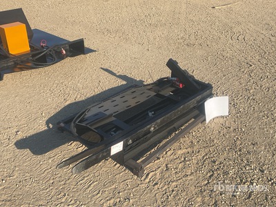 2025 GIYI GY-SF60 60 in Skid Steer Forks (Unused)