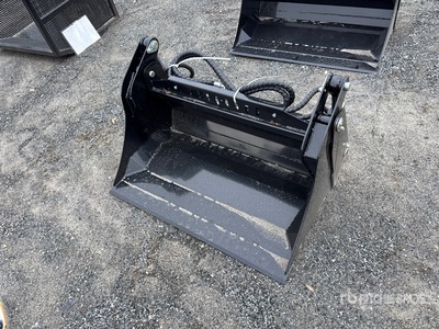 2025 GIYI GY-XKH39F 39 in Mini Skid Steer Bucket (Unused)